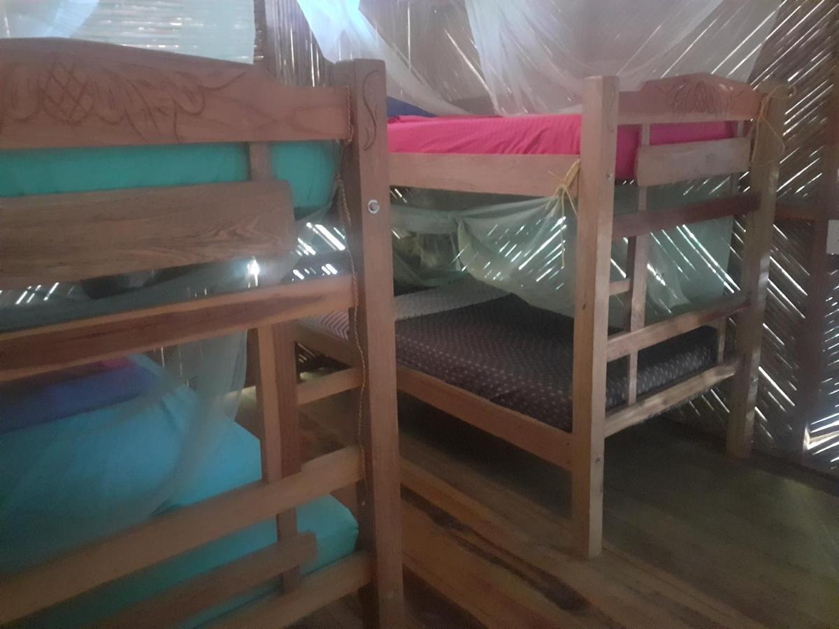 La Playita Hostel Guachaca Ngoại thất bức ảnh
